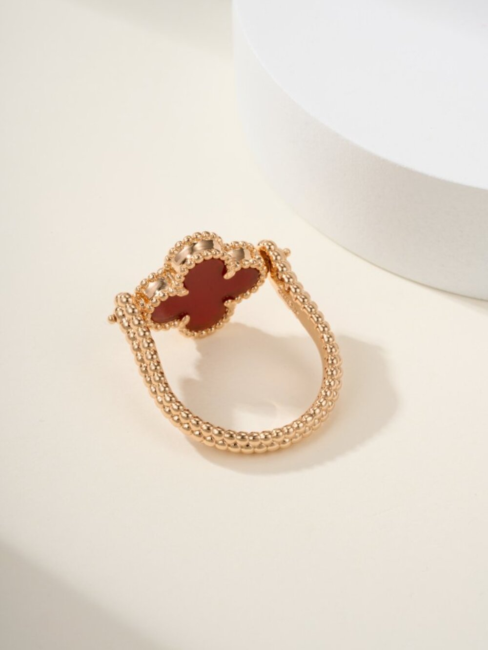 Van Cleef & Arpels reversible double-sided ring, rose gold, red jasper, size 8 - Picture 4 of 4